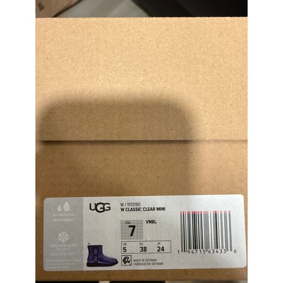 NEW UGG Classic Clear Mini Boots Purple 1113190 Women's Size 7 Waterproof - Picture 7 of 7